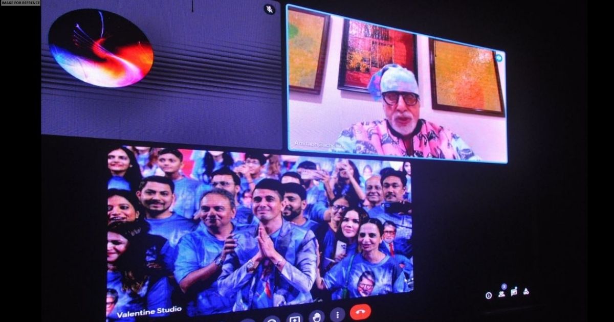 Bollywood Legend Amitabh Bachchan first time Virtually attends his spectacular 81st Birthday celebration hosted by his Surat Industrialist fan Sunil Shah